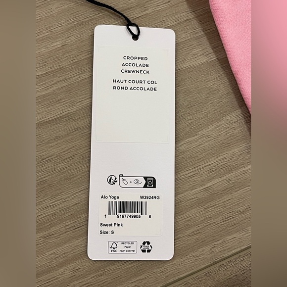 Alo Yoga 💗 NWT Cropped Accolade Crewneck in Sweet Pink - S - Picture 11 of 12